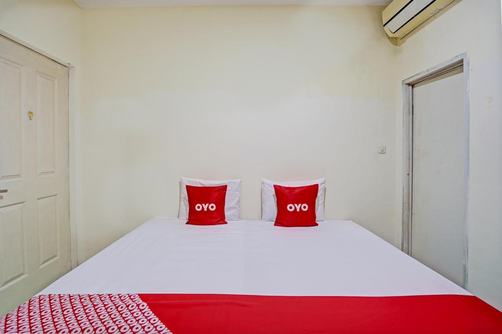 Oyo 93112 Garden Homestay 3 Merlion Surabaya Ngoại thất bức ảnh