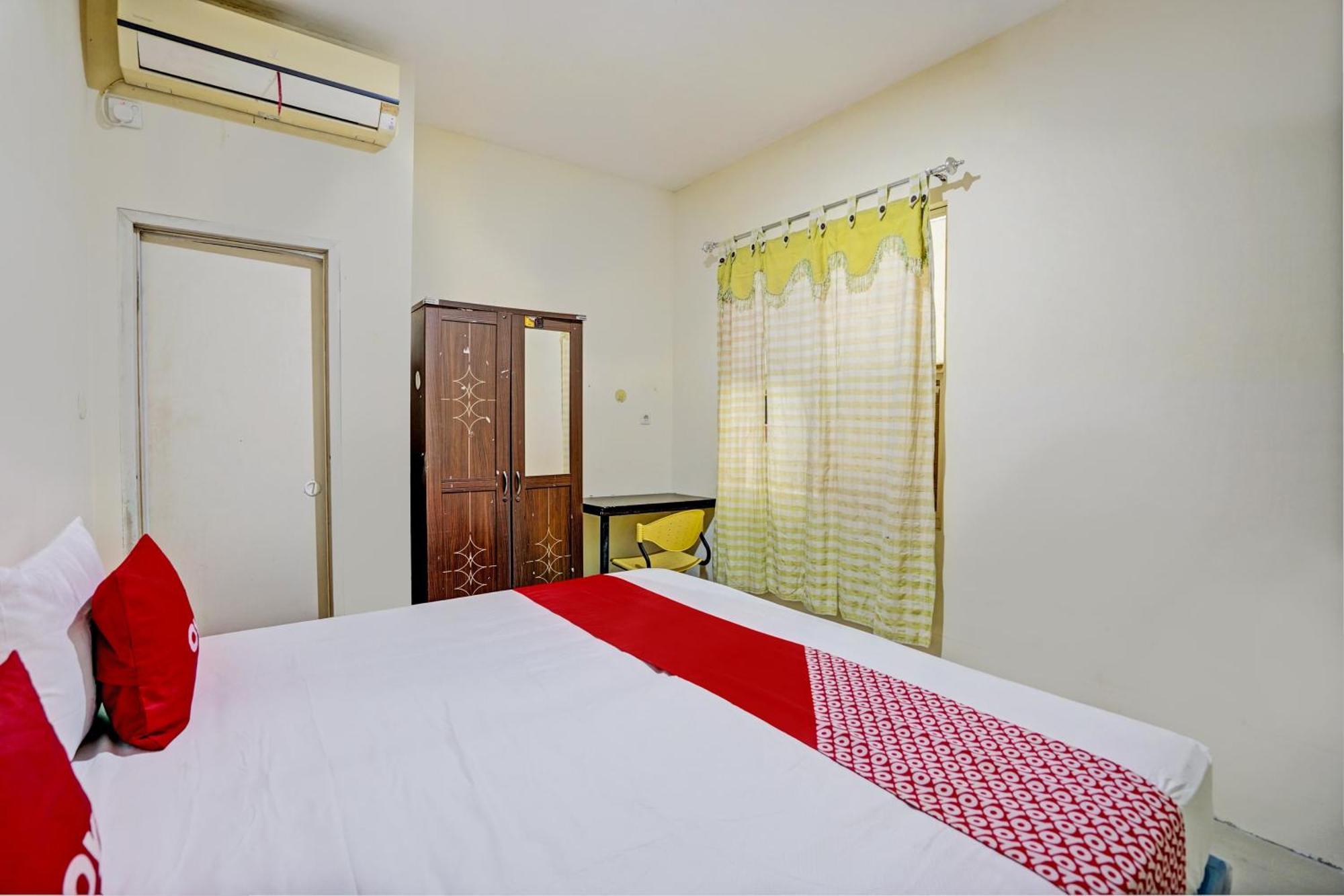 Oyo 93112 Garden Homestay 3 Merlion Surabaya Ngoại thất bức ảnh
