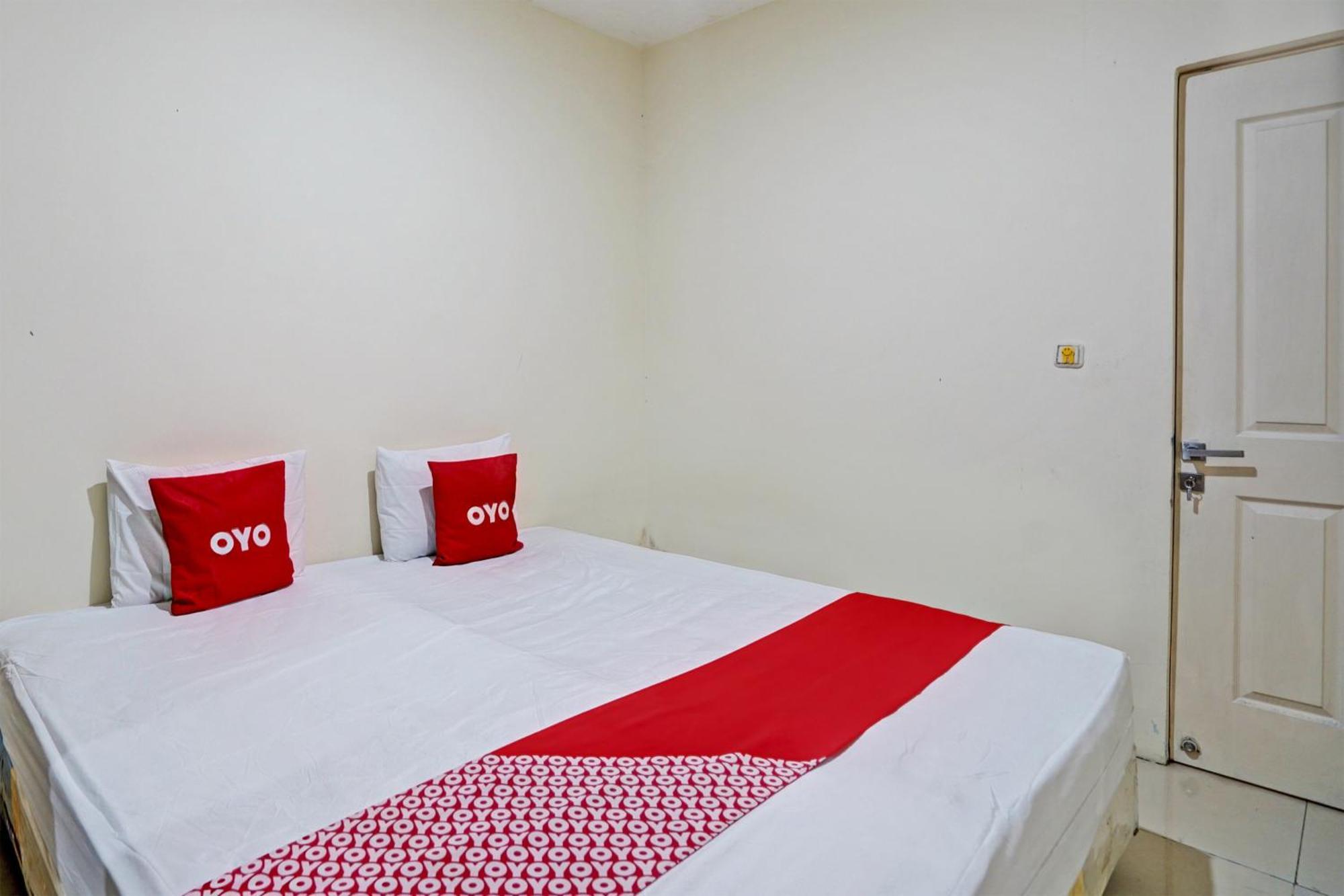 Oyo 93112 Garden Homestay 3 Merlion Surabaya Ngoại thất bức ảnh