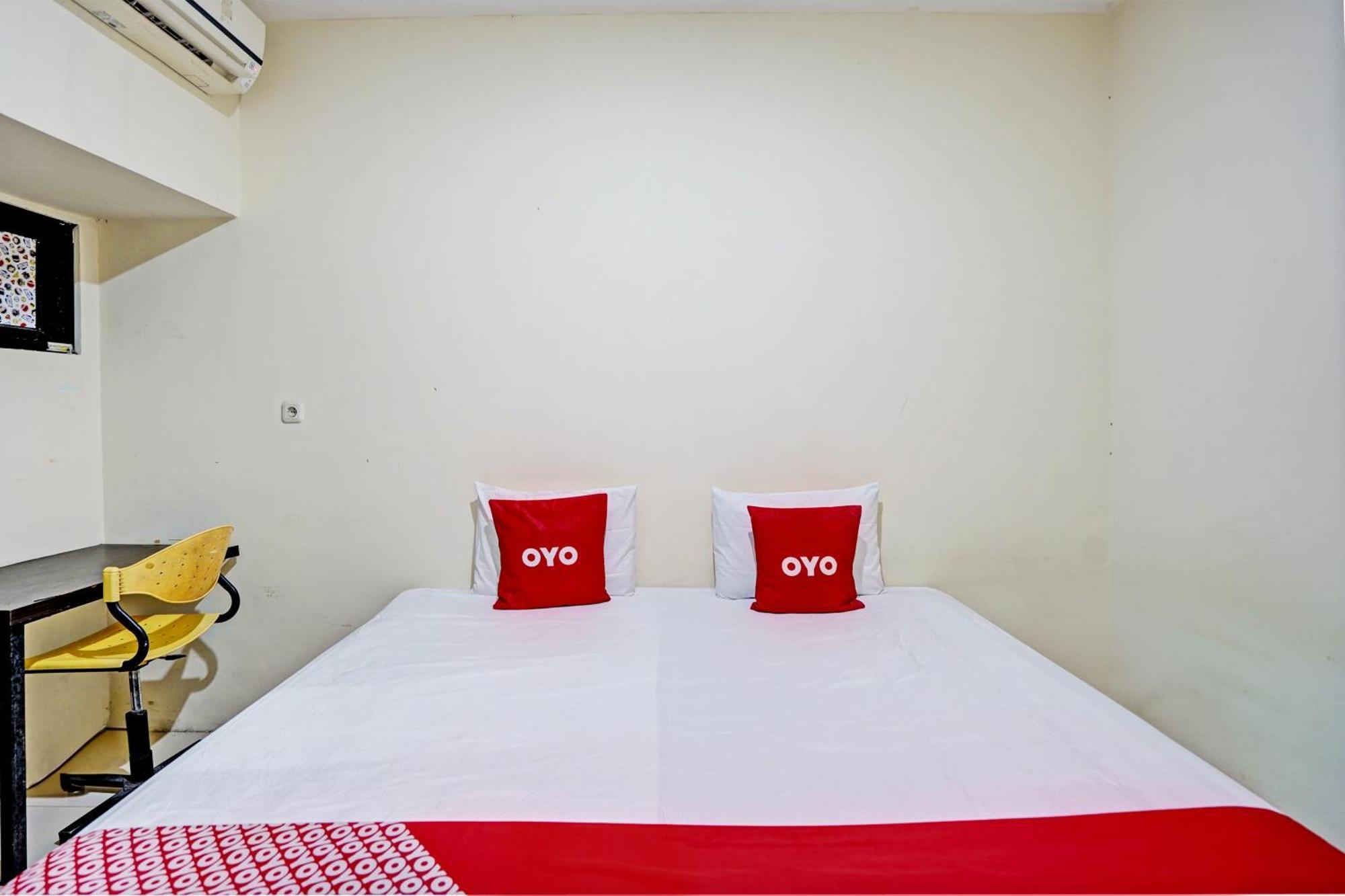 Oyo 93112 Garden Homestay 3 Merlion Surabaya Ngoại thất bức ảnh